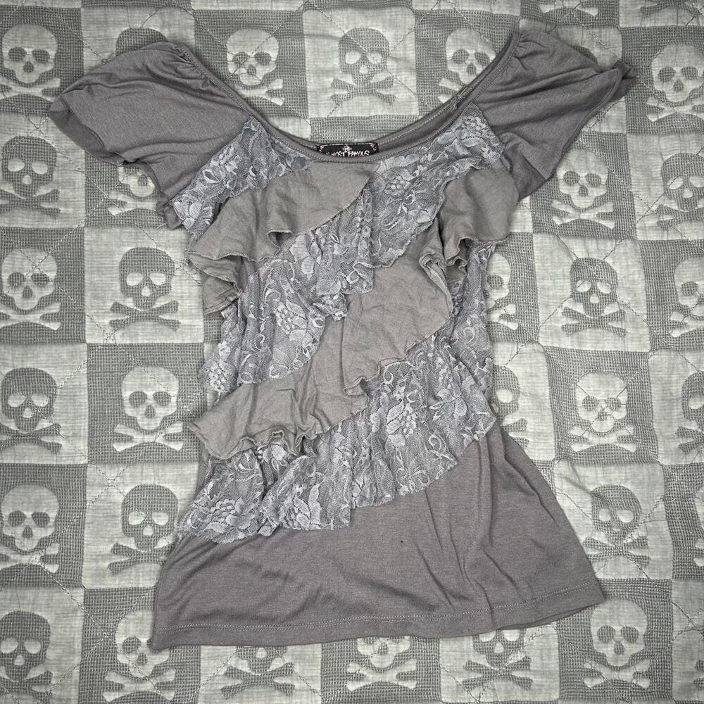 Y2k ruffled lace top size